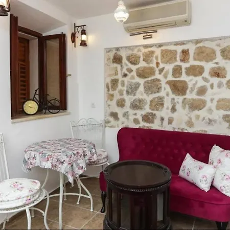 Apartment Figura *