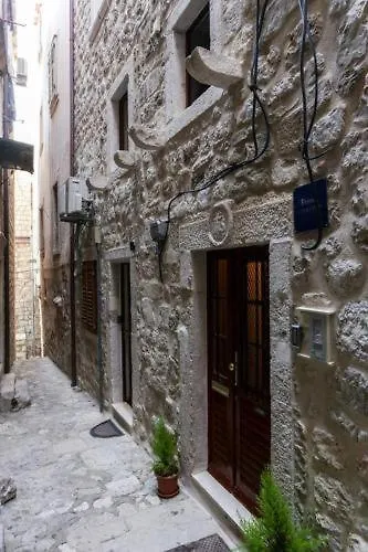 Figura Appartamento Ragusa